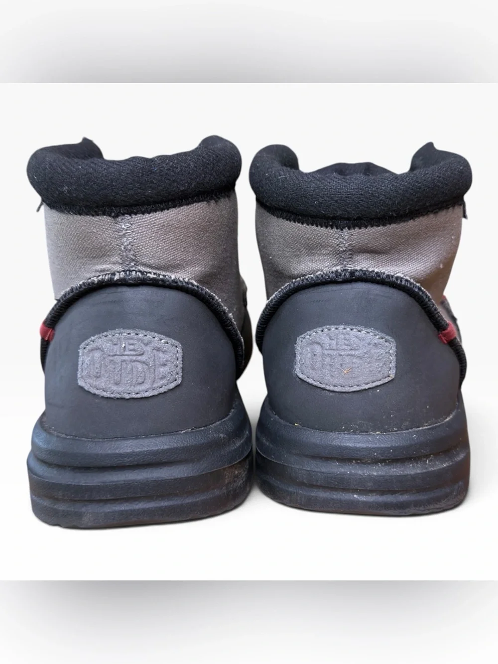 HEYDUDE Bradley Chukka Boots Men’s 13 Gray Black Waxed Canvas Red Like New